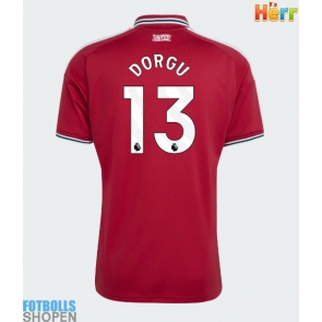 Billiga Manchester United Patrick Dorgu #13 Hemmatröja 2026-27 Kortärmad